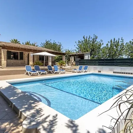 Traditional Near For 4 People By Renthousing Hébergement de vacances