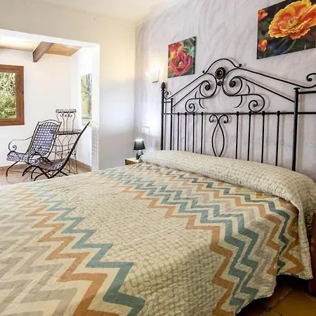 Traditional Near For 4 People By Renthousing Hébergement de vacances Pollença