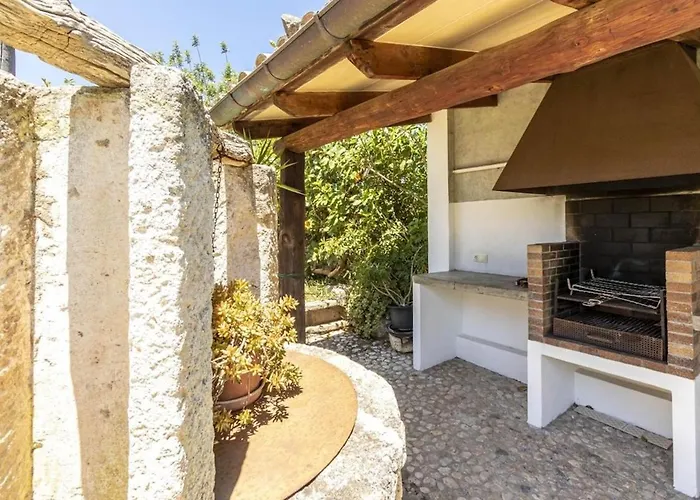 Traditional Near For 4 People By Renthousing Сasa de vacaciones Pollensa