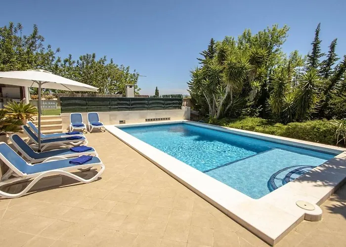 Traditional Near For 4 People By Renthousing Сasa de vacaciones Pollensa